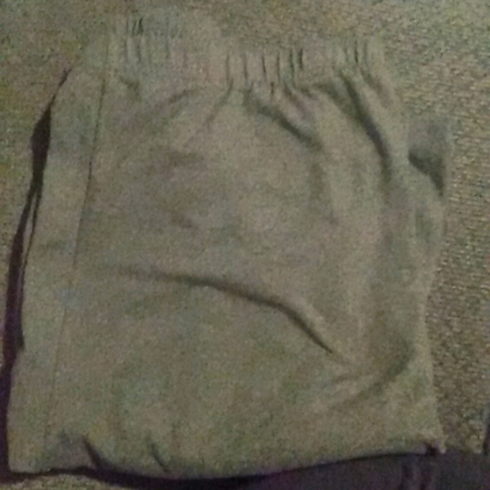 Plain grey leggings